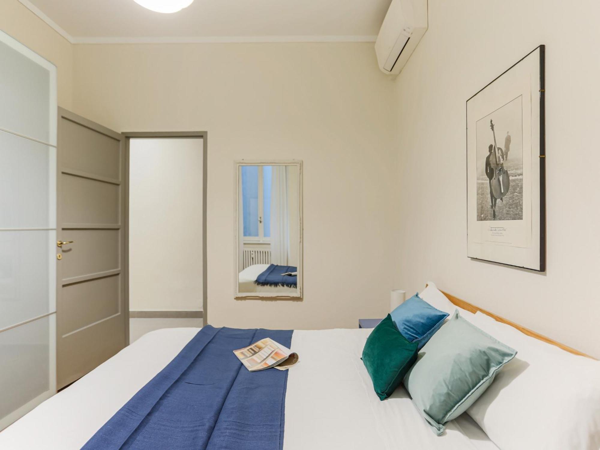 The Best Rent - Bright One Bedroom Apartment With Balcony In Moscova Milão Exterior foto