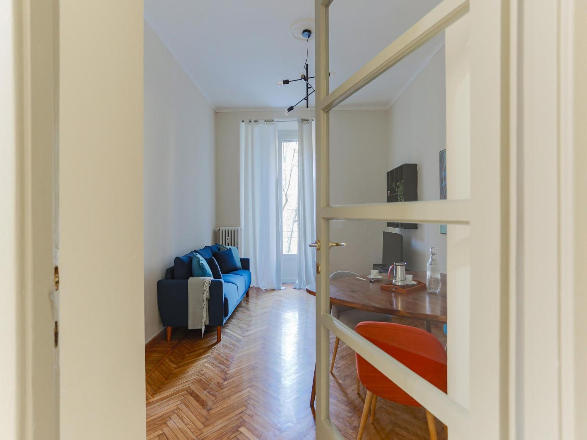 The Best Rent - Bright One Bedroom Apartment With Balcony In Moscova Milão Exterior foto
